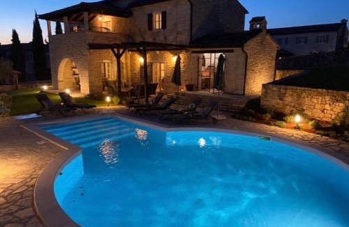 Tinjan Villa | Villa Barbarella