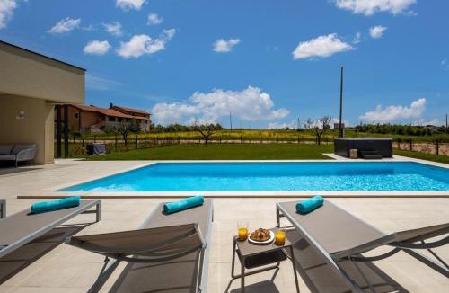 Brtonigla Villa | Villa Bella and Chiara by SeeAdria Agency