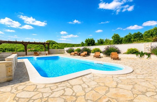 Krusevo Villa | Villa Bella - Five Bedroom Villa, Sleeps 10