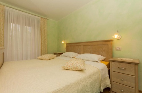 Krculi Villa | Villa Benina rossa 1