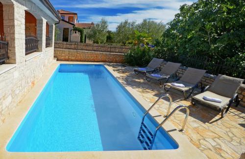 Kastelir-Labinci Villa | Villa Bianca with pool in Istria,Tar