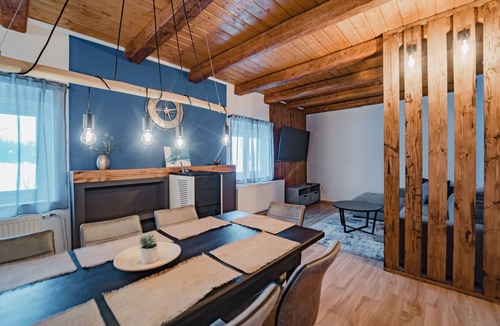 Plaski House | Villa Blue