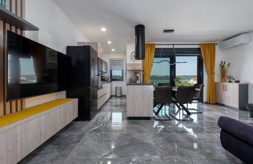 Turanj Villa | Villa Blue Sky 1, Turanj, next to the sea, private pool, barbecue, jacuzzi, rooftop terrace, www.zadarvillas