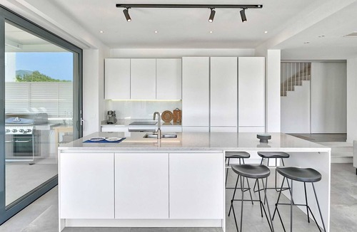 Kastel Stafilic Villa | Villa Bord de Mer with Pool