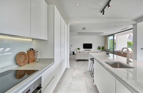Kastel Stafilic Villa | Villa Bord de Mer with Pool