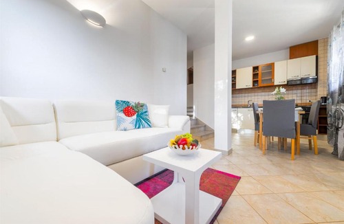 Okrug Donji Villa | Villa Boulder