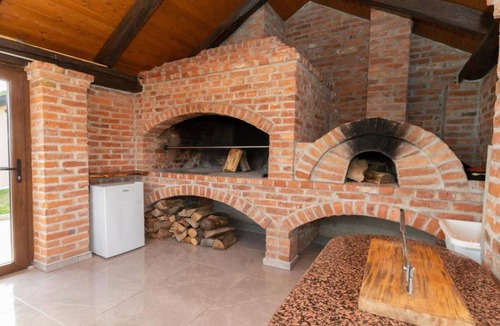 Kalnik Villa | Villa Breg - Four Bedroom Villa with Pool, Hot-Tub and Sauna