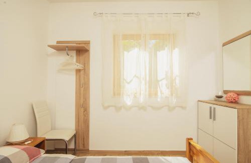 Arbanija Apartment | Villa Bua - Beautiful Seafront Apartments