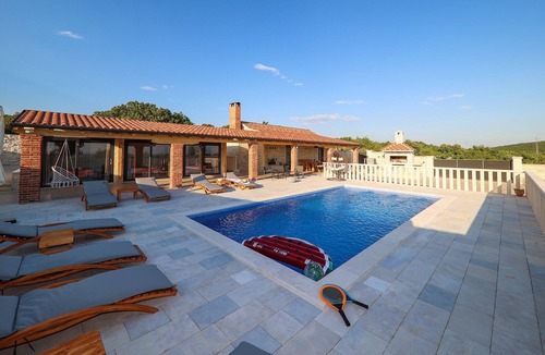 Lisicici Villa | Villa Bukovica nearby Zadar – Crovillas GmbH