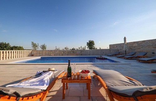 Lisicici Villa | Villa Bukovica nearby Zadar – Crovillas GmbH