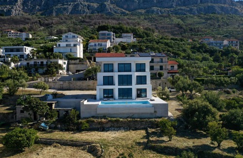 Jesenice Villa | Villa Ćaćin San with swimming pool