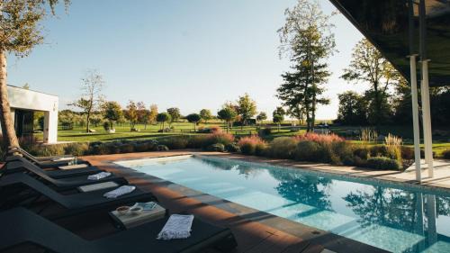Dajla Villa | Villa Calvia Crispinilla by Villas Guide