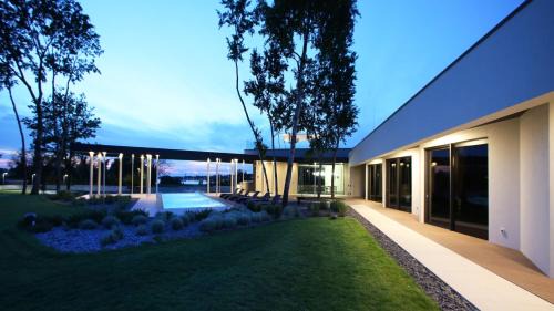 Dajla Villa | Villa Calvia Crispinilla by Villas Guide