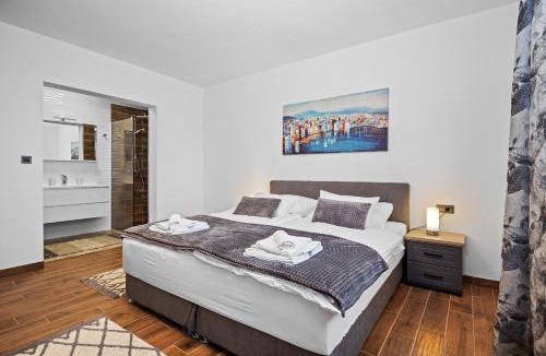 Kozljani Villa | Villa Camelie near Barban for 10 people with playground for children, fitness & pet friendly