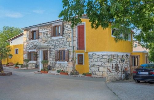 Nova Vas Villa | Villa Casa Dvi Mandule by Villas Guide