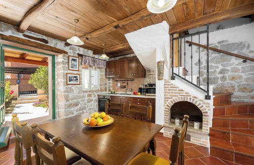 Dracevac Villa | Villa Casa Olga for 4-6 persons, with pool and a beautiful garden, near Porec