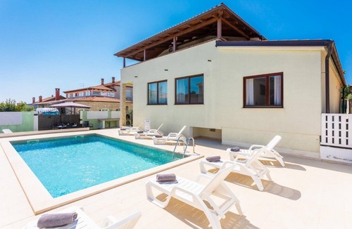 Valdebek Villa | Villa Casa Toni Large Private Pool, WiFi