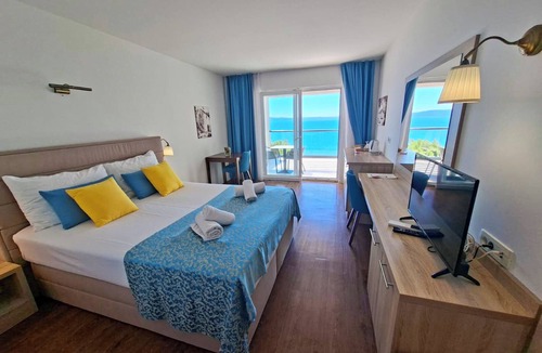 Podgora Hotel | Villa Cascada