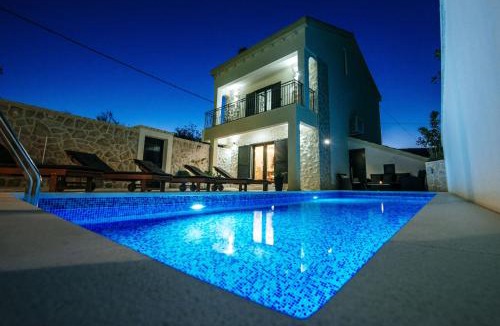 Vinjerac Villa | Villa Castello Coza ZadarVillas
