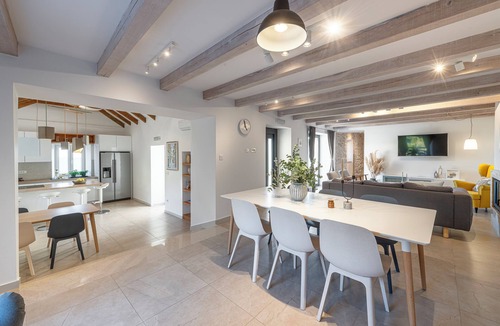 Dunave Krajnje Villa | Villa Castellum Canalis is a place where tranquility and luxury merge together