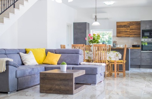 Gostinjac Villa | Villa Cedar with large swimming pool and summer kitchen