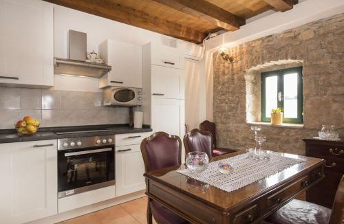 Civljane Apartment | Villa Cetina - Apartment with a view