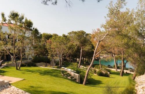 Cove Murtar Villa | Villa Contessa - Top 200 ultra luxury world villas