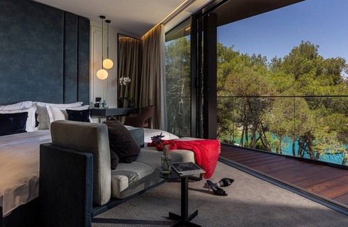 Cove Murtar Villa | Villa Contessa, Top 200 ultra luxury world villas