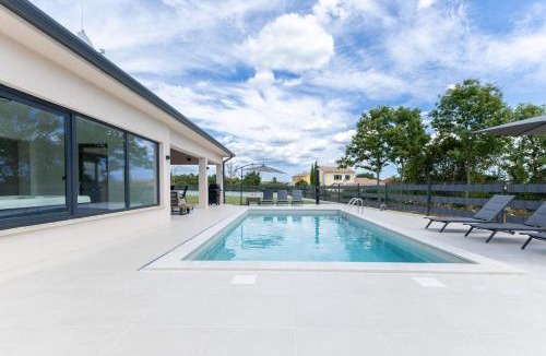 Kringa Villa | Villa Coriticum with pool and indoor Jacuzzi