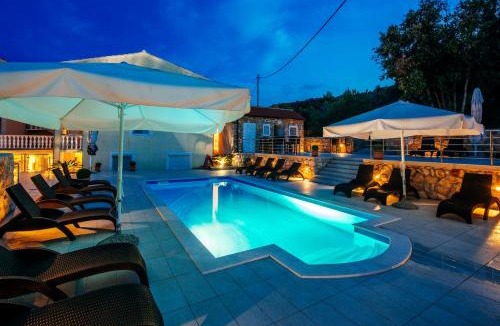 Mali Iz House | Villa Cortes