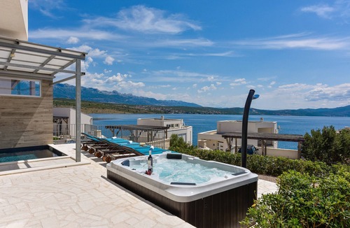 Posedarje Villa | Villa Costabella with heated pool