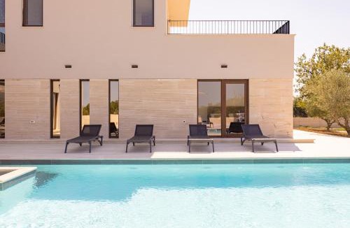 Policnik Villa | Villa Cvita by AdriaticLuxuryVillas