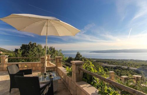 Bast House | Villa Dado