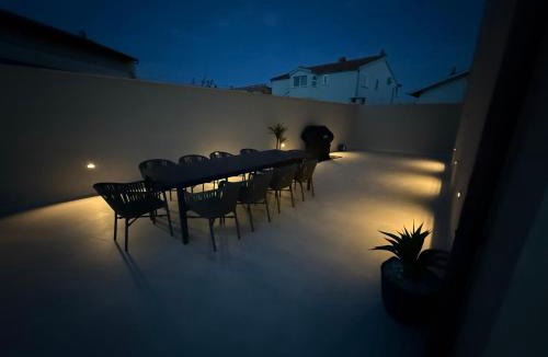 Posedarje Villa | Villa Daisy, Holiday Home near Zadar with Private Heated Pool