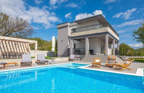 Dicmo Villa | Villa Dali - Luxury holiday house in relaxing area