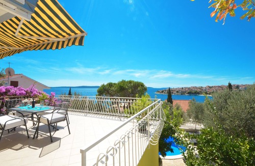 Okrug Gornji Villa | VILLA DALMATIA Modern Sea-front Villa with heated pool, beautifull stuning view