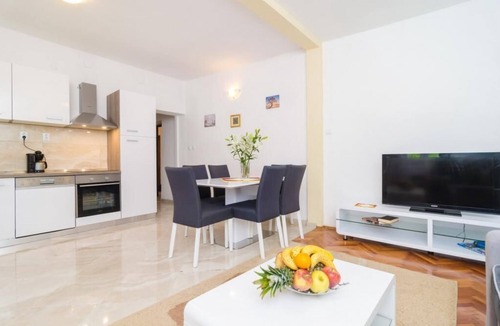 Konavle Villa | Villa Dalmatian Gem - Two-Bedroom Villa with Terrace and Swimming Pool