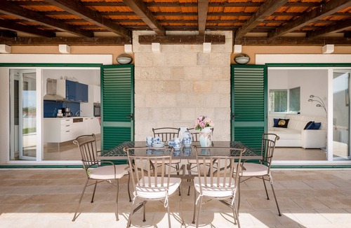 Klis Villa | Villa Dea - Luxury Villa with Outdoor Swimming Pool