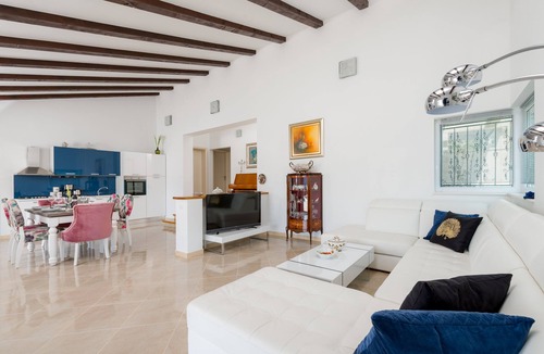 Klis Villa | Villa Dea - Luxury Villa with Outdoor Swimming Pool
