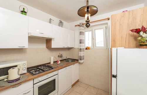 urinici Villa | Villa Desin - Three Bedroom Apartment with Terrace and Garden View
