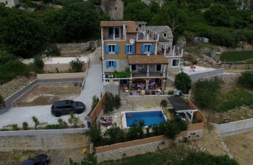 Jesenice Villa | Villa Diana - Six Bedroom Villa with Private Pool