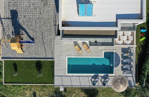 Mravince Villa | Villa Domenica with Heated Pool