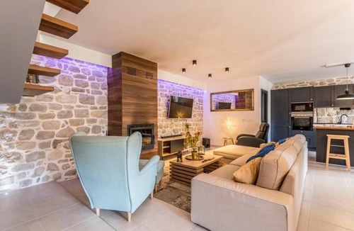 Solin Villa | Villa Draga, heritage pool villa in Split