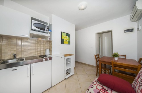 Podstrana Villa | Villa Dvori Viškovi - Seven-Bedroom Villa with Swimming Pool