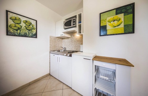 Podstrana Villa | Villa Dvori Viškovi - Seven-Bedroom Villa with Swimming Pool