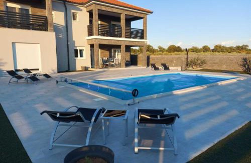 Murvica Villa | Villa Ela with heated pool