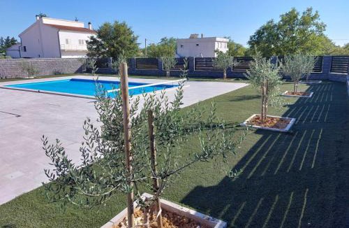 Murvica Villa | Villa Ela with heated pool