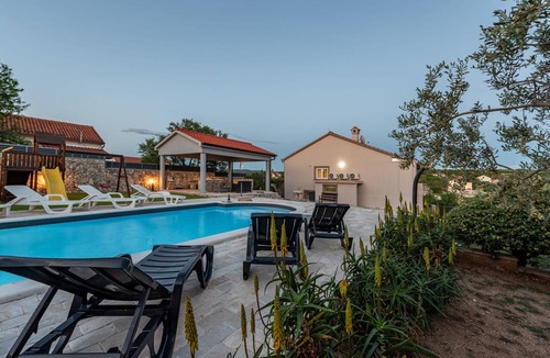 Benkovac Villa | Villa Elder ZadarVillas