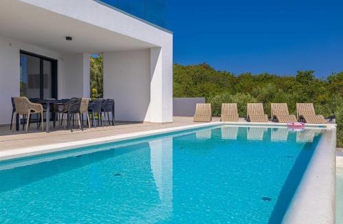 Salatic Villa | Villa ELEVATION