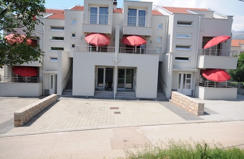 Starigrad Apartment | Villa Ema, where the sea touches the mountains.